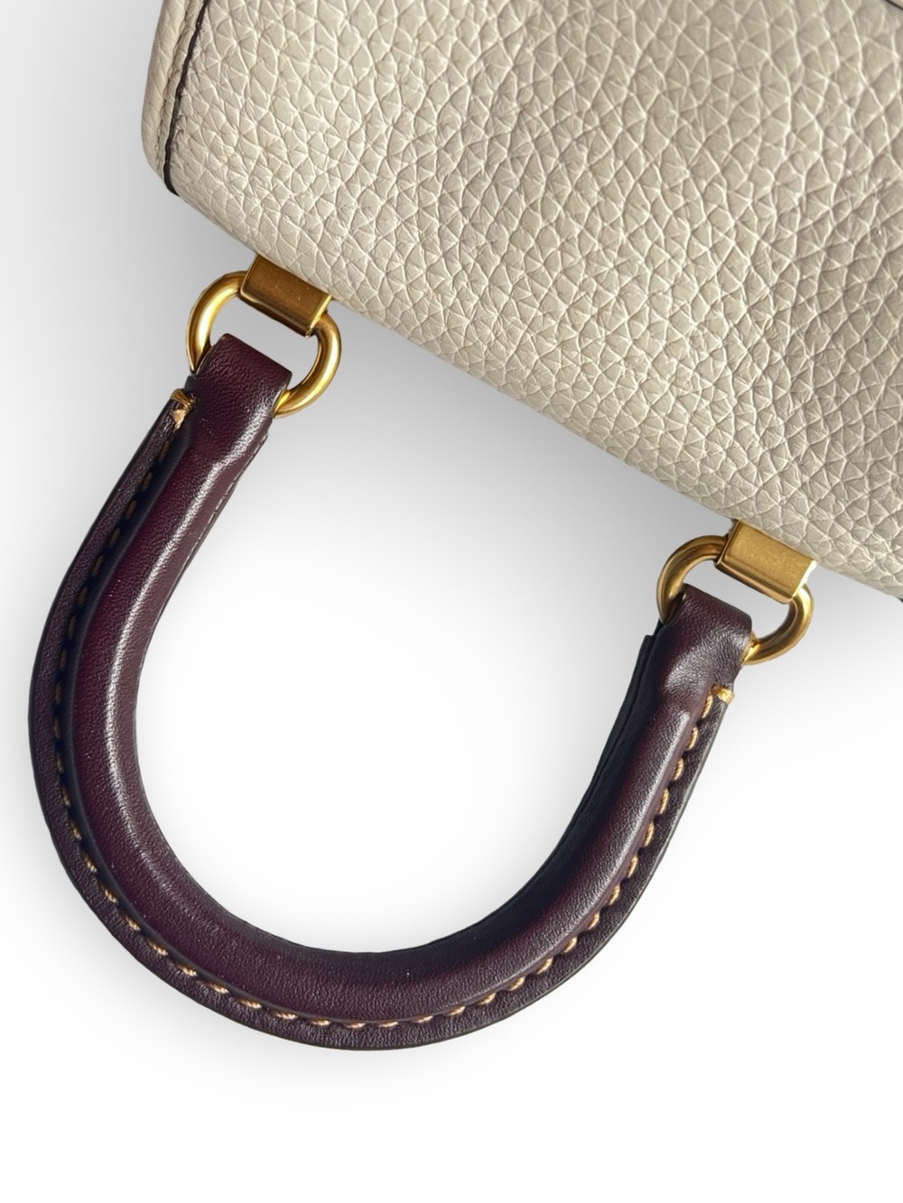 Coach Riya 21 Pebbled Leather Drawstring Bag in Cream with Brown Trim - Picture 13 of 16